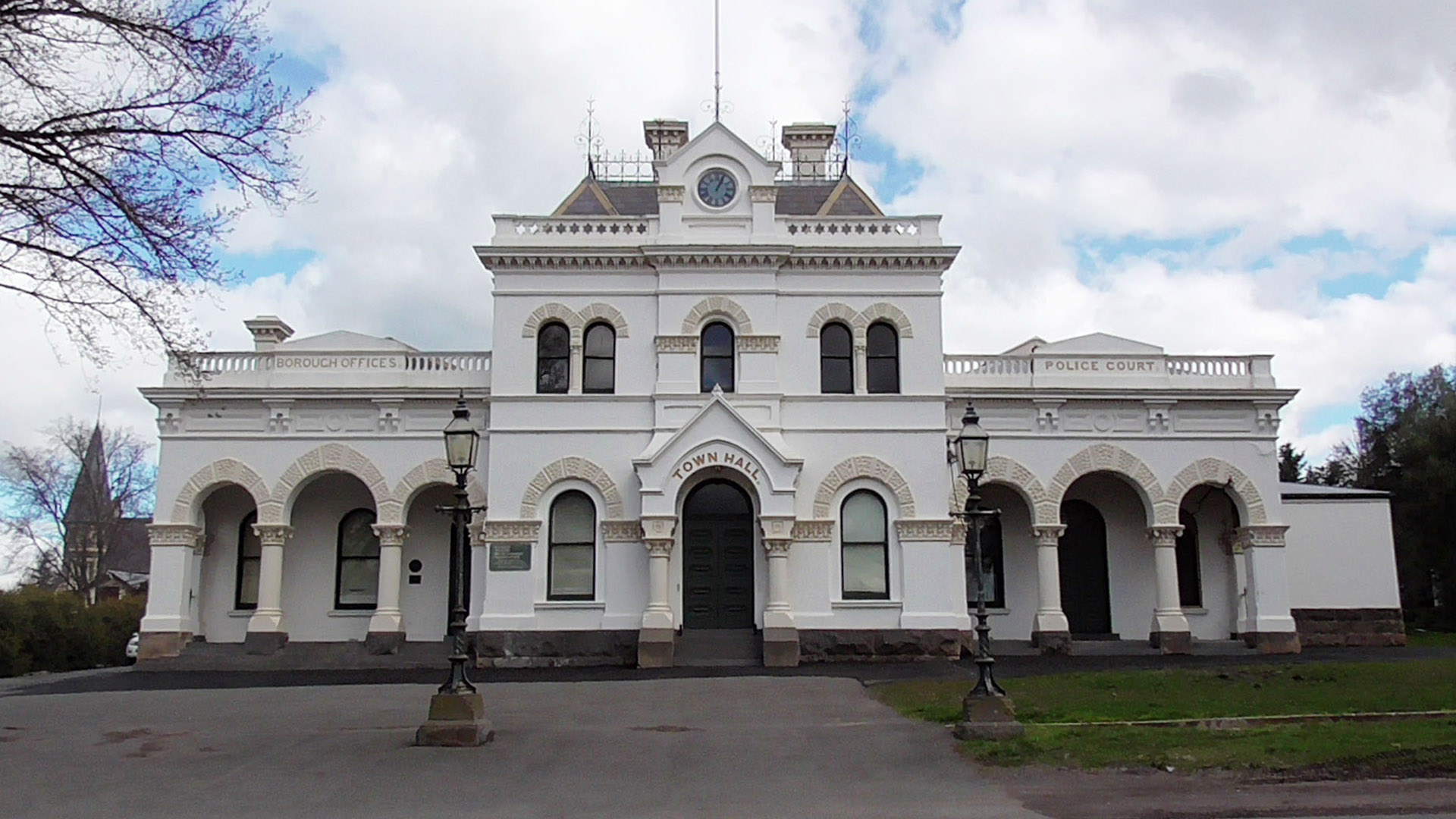 Real Estate Agent Clunes And Maryborough Colette S Goldfields Real Estate